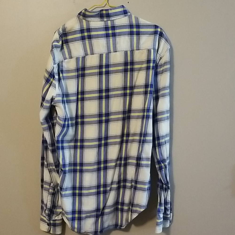 Button Up Shirt - Picture 2 of 4